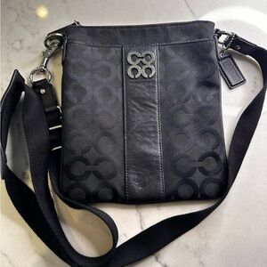 Vintage Coach Julia Op Art Swingpack Style 44245